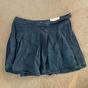American Eagle pleated high rise skirt